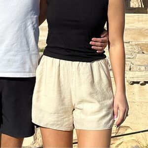 Abercrombie & Fitch Ivory Cream High Rise Flowy Relaxed Pull-On Shorts- Size XL